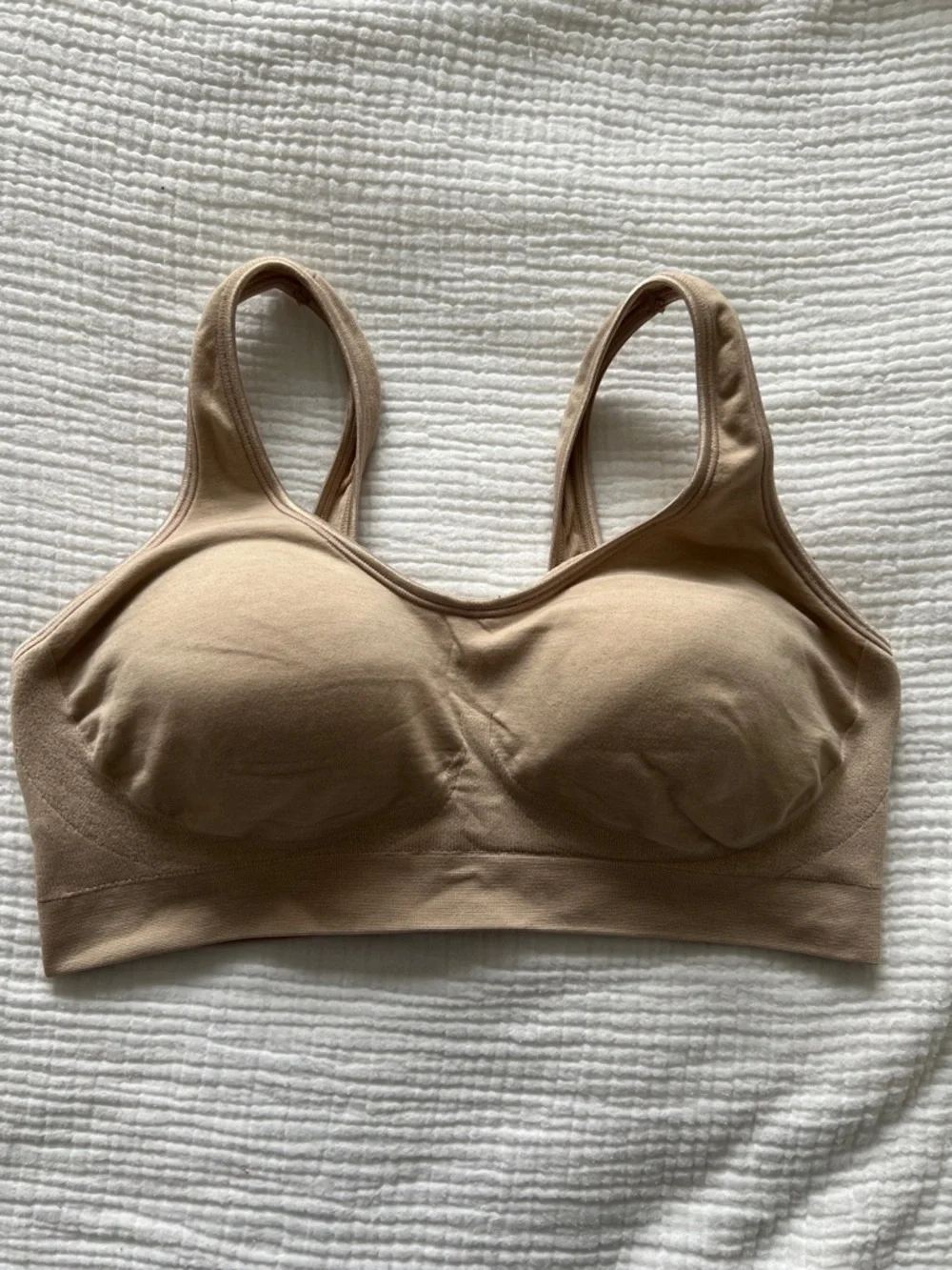 NWOT • Bali Smooth Wireless Cup Lined Comfort Bra  • Tan/Beige • Women’s Large